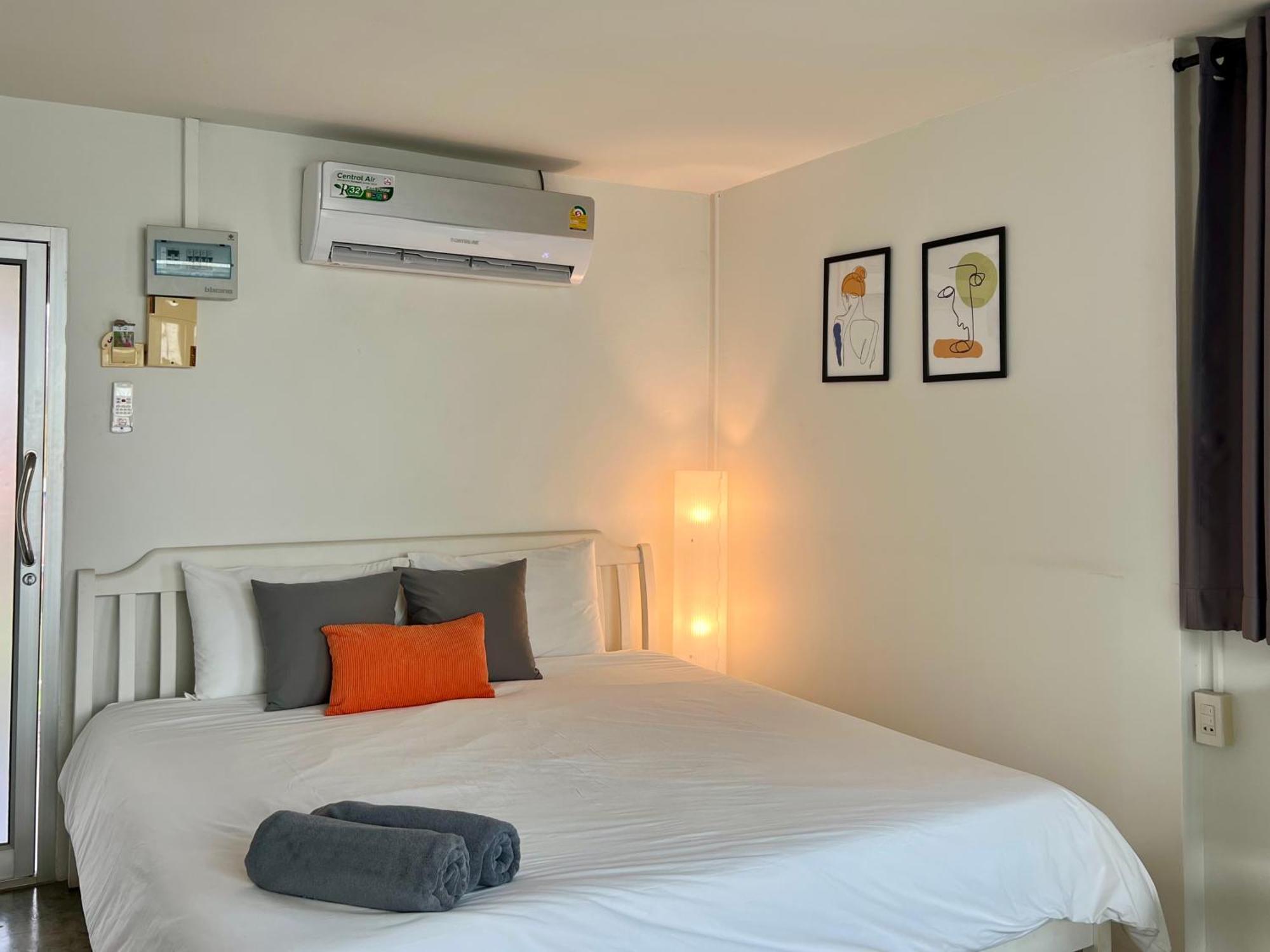 Apartmán Sawaddeethaweesuk At Kohlarn Pokoj fotografie