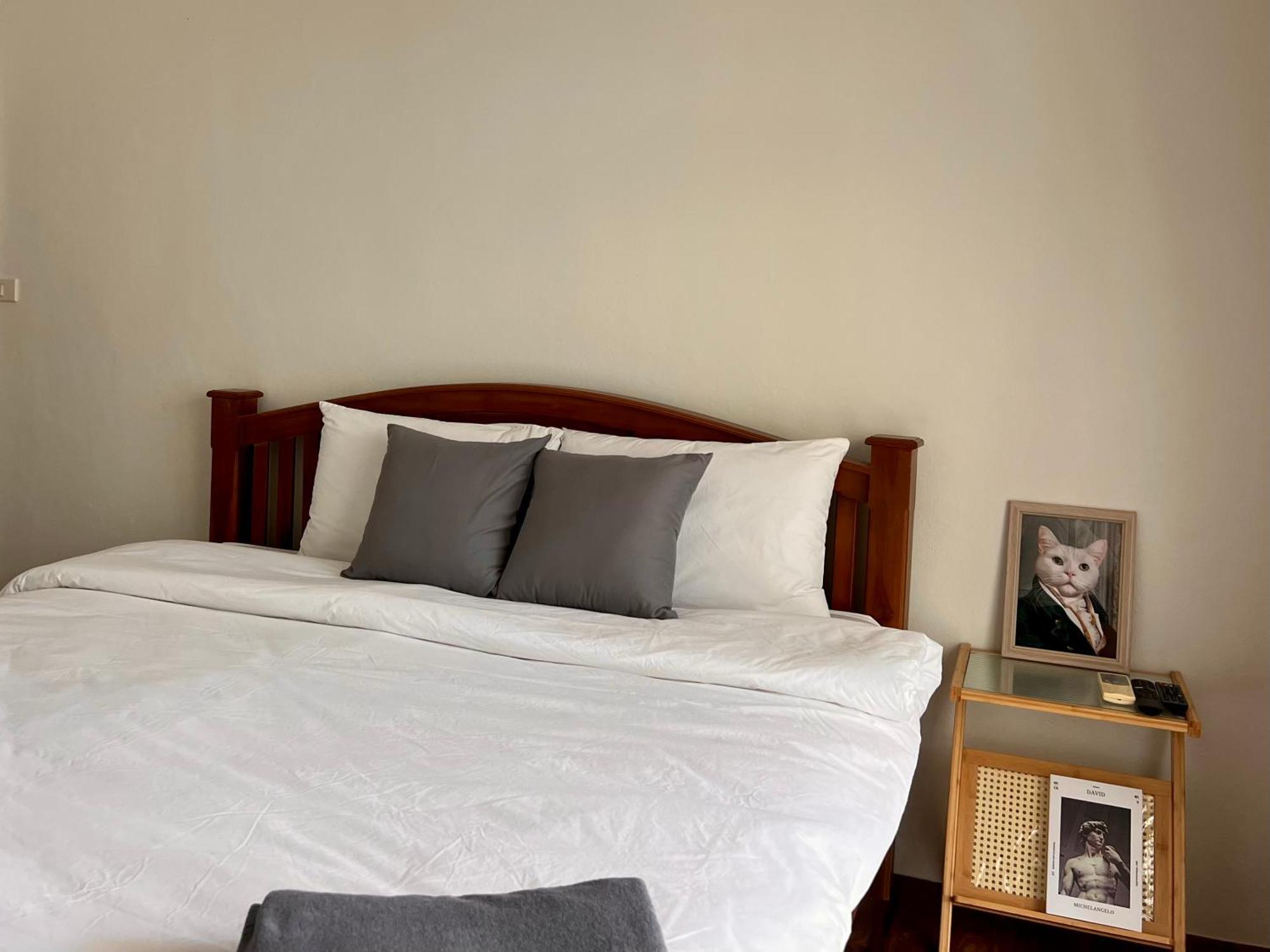 Apartmán Sawaddeethaweesuk At Kohlarn Pokoj fotografie