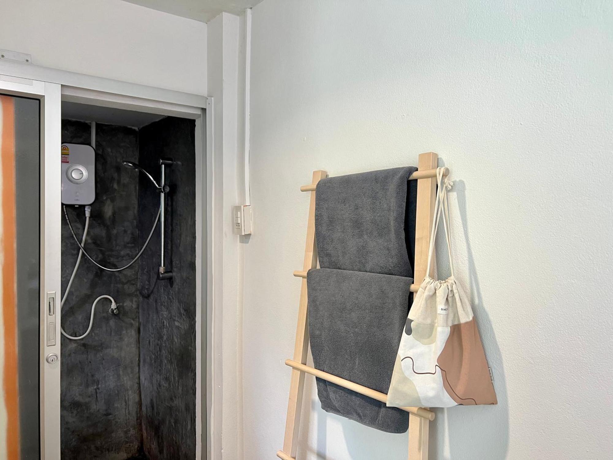 Apartmán Sawaddeethaweesuk At Kohlarn Pokoj fotografie