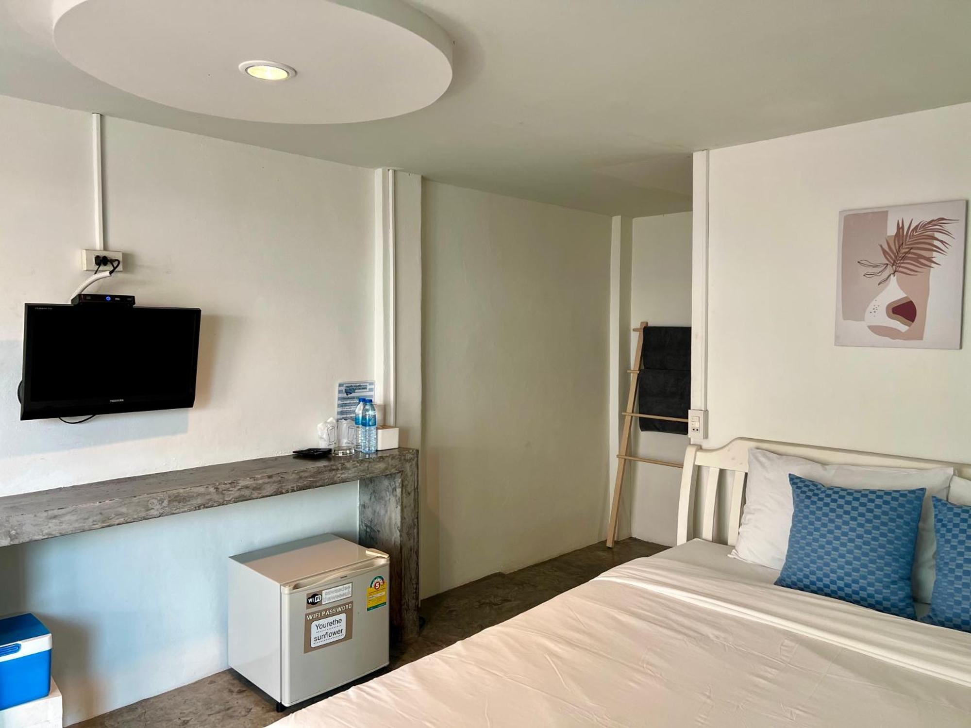 Apartmán Sawaddeethaweesuk At Kohlarn Pokoj fotografie