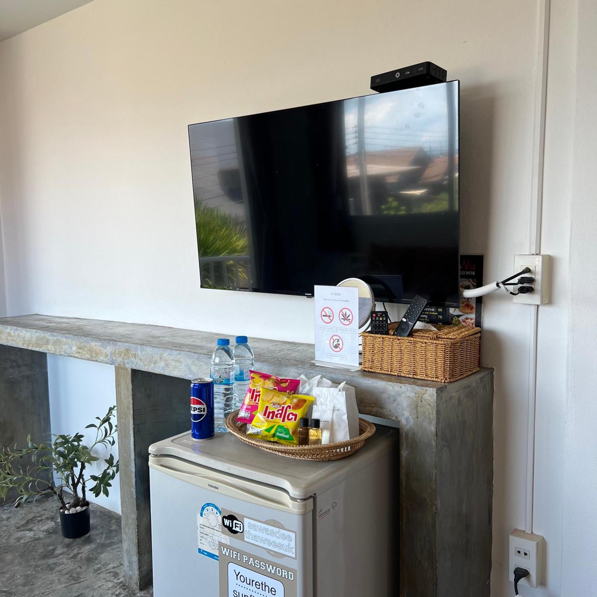 Apartmán Sawaddeethaweesuk At Kohlarn Pokoj fotografie